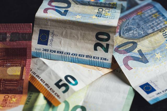 Daily Income and Expense — photo